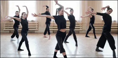 On continue sur le prime, es-tu bon(ne) en danse ?