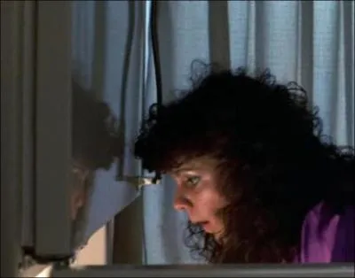 Que va chercher celle-ci au rfrigrateur juste avant de se faire tuer ?