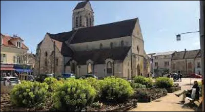 Cette ville d'Île-de-France de 27 000 habitants, située dans l'Est du Val-de-Marne, c'est Sucy en ...