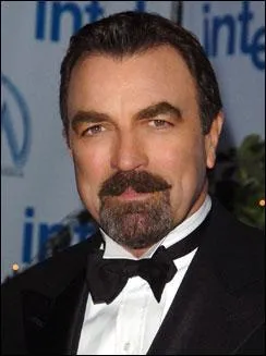 Dans quel film, sorti en 2004, joue-t-il au ct de Tom Selleck ?