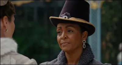 Voici Lady Danbury. Dans quelle série Netflix joue-t-elle ?