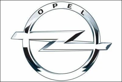 Opel est une marque automobile du groupe Stellantis.