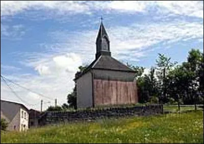Vous avez sur cette image la chapelle Sainte-Colombe, à Essey-la-Côte. Petit village de 74 habitats, dans le Lunévillois, il se situe dans le département ...