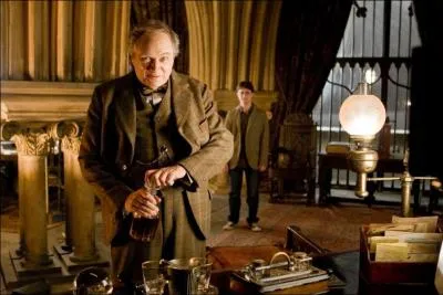 Comment s'appelle cet homme ?