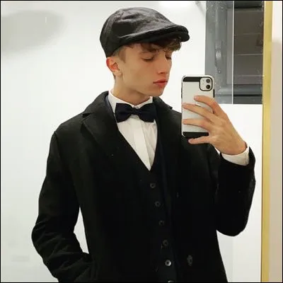 Monsieur Pof est Poisson (signe astrologique).