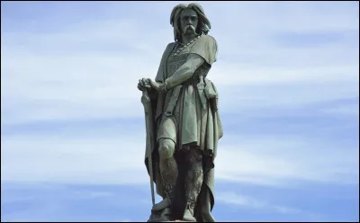 Qui était ce chef du peuple celte des Arvernes, vaincu par Jules César à la bataille d'Alésia en 52 avant J.-C. ?