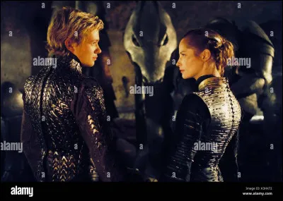 Comment s'appelle la reine des elfes ?