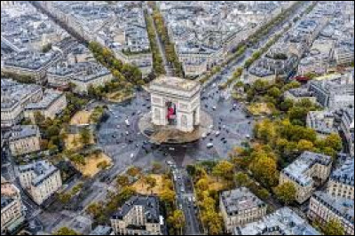 De quel édifice peut-on admirer la plus belle avenue du monde ?