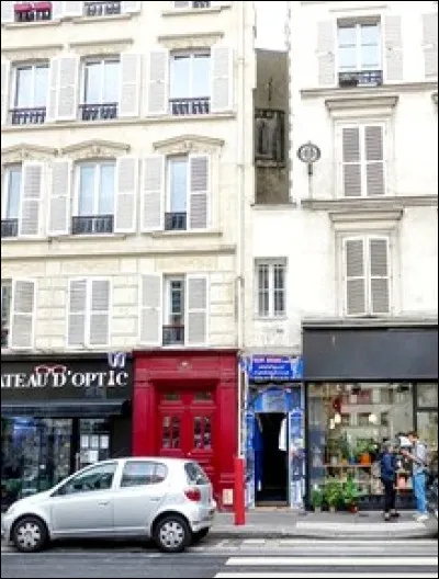 Dans quel quartier pourrez-vous observer la plus petite maison de la capitale ?