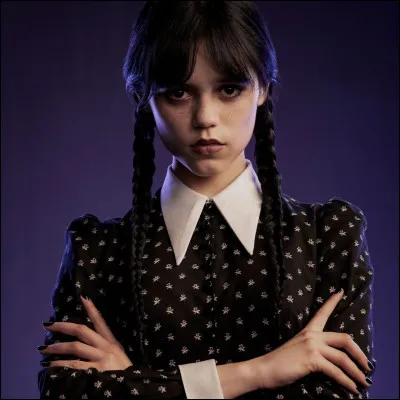 De quoi Mercredi est-elle passionnée ?