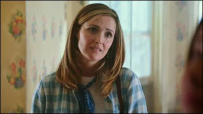 Dans quel film Rose Byrne devient-elle la mère adoptive de trois enfants, dont l'un est une adolescente ?