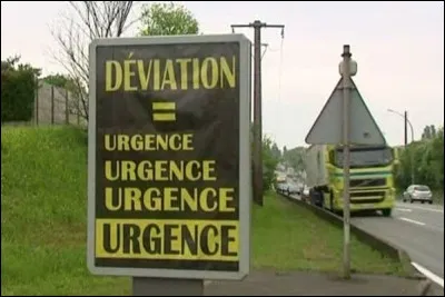 Cette petite ville de 4000 habitants du nord du département d'Eure-et-Loir, aux limites de la Normandie, c'est Saint-Rémy sur