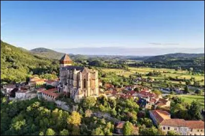 Ce village de Haute-Garonne, situé en bordure des Pyrénées, c'est Saint-Bertrand de ...