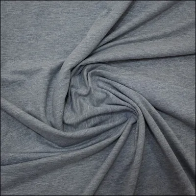 Quelle est la couleur de la question 9 ?