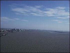 Son embouchure est situe :