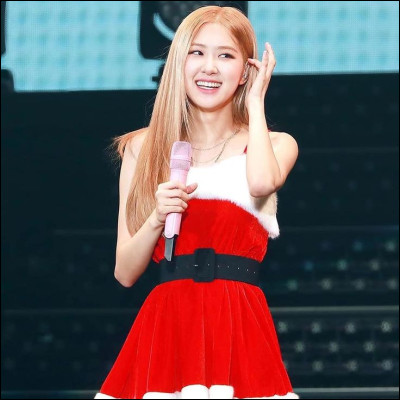 Noël commence ! Rosé a recopié un personnage que tout le monde connait. Qui est-ce ?