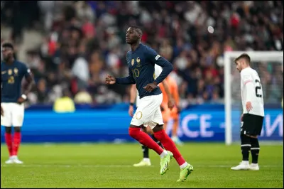 Randal Kolo Muani est un footballeur français évoluant à l'Eintracht Francfort. Dans quelle ville est-il né ?