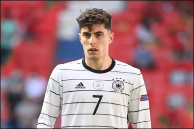 Kai Havertz fut champion d'Europe avec le Bayern Munich en 2020. Changeons de sujet, quelle taille fait-il ?