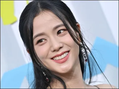 Qui est la unnie (plus âgée) du groupe ?