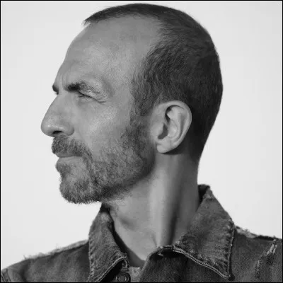 Quelle année correspond à un titre de chanson de Calogero ?