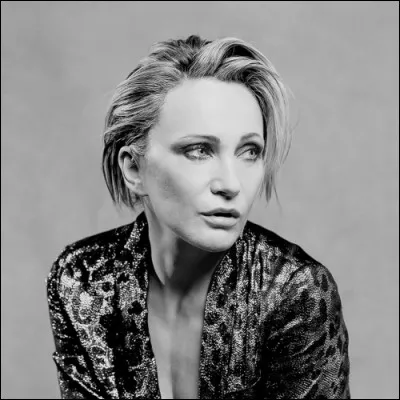 Avec quelle chanson, Patricia Kaas connaît-t-elle le succès en 1987 ?