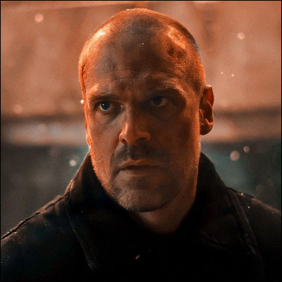 Il a été retenu prisonnier par les Russes.