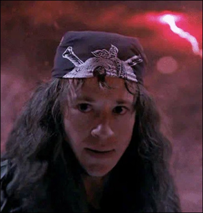 Et ce héros, il sappelle...