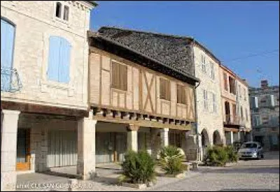 Ce bourg de Tarn-et-Garonne, situé entre Cahors et Montauban, c'est Montpezat de ...