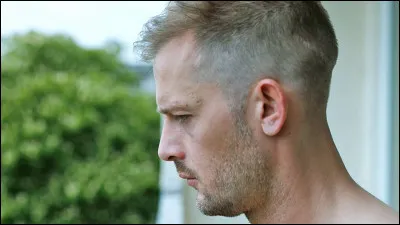 Piotr Witkiewicz est un homme qui a des relations sexuelles contre de l'argent dans...