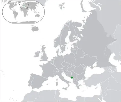 C'est également un petit pays des Balkans, ses paysages offre une richesse naturelle exceptionnelle, notamment avec son célèbre fjord de Kotor, et possède une histoire riche et mouvementée liée à sa position géopolitique stratégique. De quel pays s'agit-il ?
