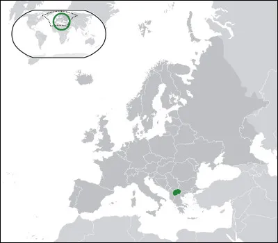 C'est un pays des Balkans. Il est connu pour son riche patrimoine historique, notamment la ville antique de Ohrid et les vestiges de son ancien empire, notamment visitables. Quel est ce pays ?