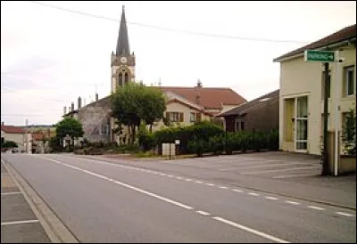 Champenoux est une commune qui a pour code postal le nombre 54280. Où se situe Champenoux ?