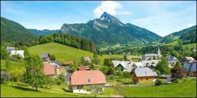 Ce village du département de l'Isère, situé en moyenne montagne au nord de Grenoble, c'est Saint-Pierre de ...