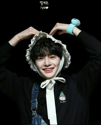 Quel est le nom de famille de I.N ?