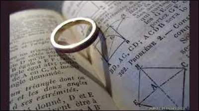 Si un cercle a un diamètre de 12 cm, quelle est sa circonférence ?
