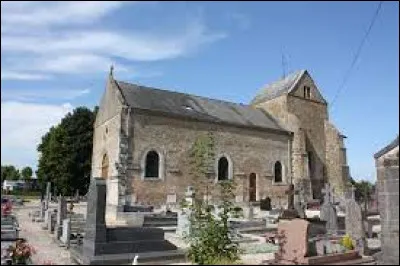 Vous avez sur cette image l'église Saint-Thimotée, à Pauvres. Village du Grand-Est, dans l'arrondissement de Vouziers, il se situe dans le département ...