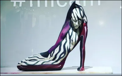 Qui a réalisé le film "Talons Aiguilles" ?