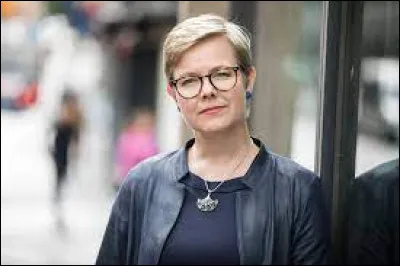 Dans quel pays ces cinq femmes - Anne Holmlund, Päivi Räsänen, Paula Risikko, Maria Ohisalo et Krista Mikkonen - ont-elles successivement occupé le poste de ministre de la justice ?