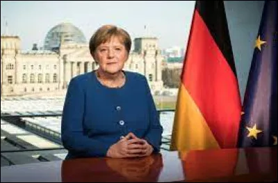 Combien de temps Angela Merkel a-t-elle été chancelière d'Allemagne ?