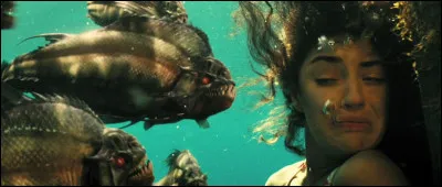 Un film d'horreur de 2010, réalisé par Alexandre Aja, dans lequel on voit Ving Rhames, Elisabeth Shue, Christopher Lloyd et Adam Scott. Comment s'intitule ce film ?