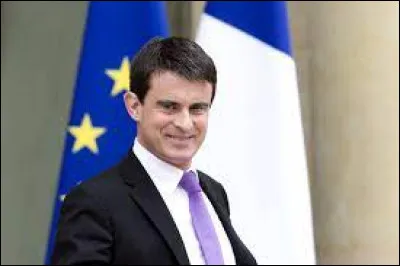 En France, Manuel Valls devient premier ministre :