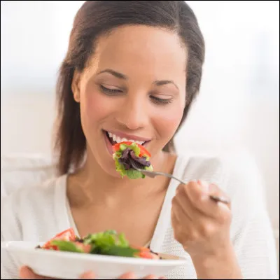 Midi ! Enfin !
Où manges-tu ?