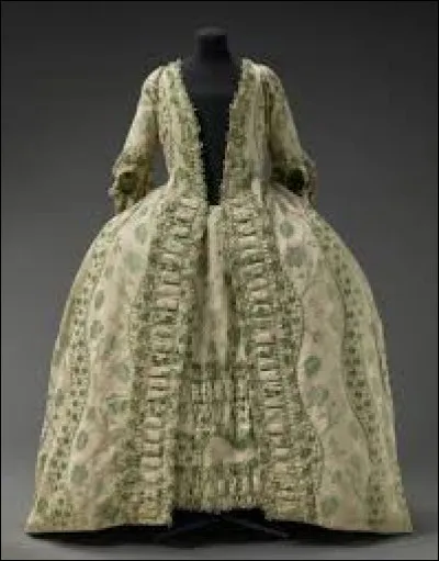 Quel autre nom donne-ton à cette robe à paniers très en vogue au milieu XVIIIe siècle ?