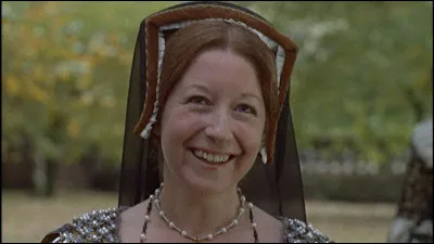 En quelle année Frances Cuka a-t-elle joué le rôle de Catherine d'Aragon ?