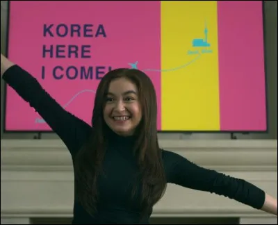 Quelle est cette série Netflix dans laquelle une jeune fille veut aller étudier en Corée pour rejoindre son petit-ami et suivre aussi les pas de sa maman décédée ?