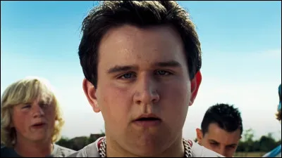 Qui est Dudley par rapport à Harry ?