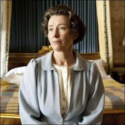 En quelle année Emma Thompson a-t-elle joué le rôle d'Elisabeth II ?