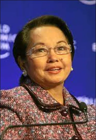 De quel pays Gloria Macapagal-Arroyo a-t-elle été présidente du 20 janvier 2001 au 30 juin 2010 ?
