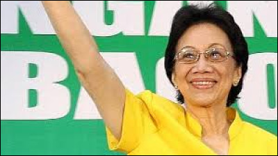 De quel pays Corazon Aquino a-t-elle été présidente du 25 février 1986 au 30 juin 1992 ?