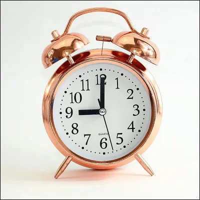 Utilises-tu un réveil ?